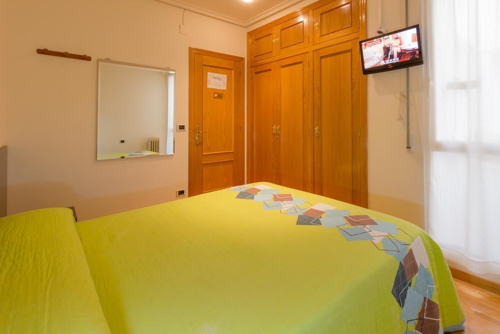 Pension Logroño Rom bilde